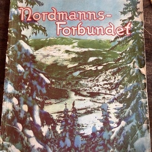 Vintage NORWEGIAN NORDMANNS FORBUNDET Julen 1943 Variety Magazine Reading Ephemera by  Redigert Hambro
