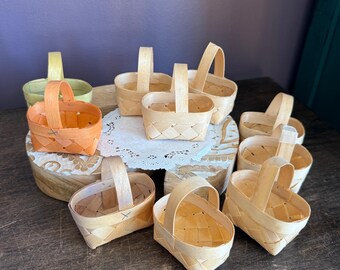 Miniature Wicker Easter Baskets, Vintage Favor Treat Holders (2in Approx.)