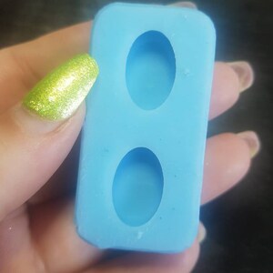 Silicone mold two small cabochons - perfect for incorporating images and embedding them in the frames