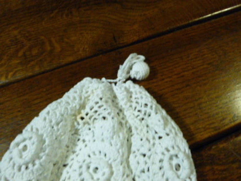 UNUSUAL Vintage Irish Rose Hand Crocheted Pouch Draw String 1053