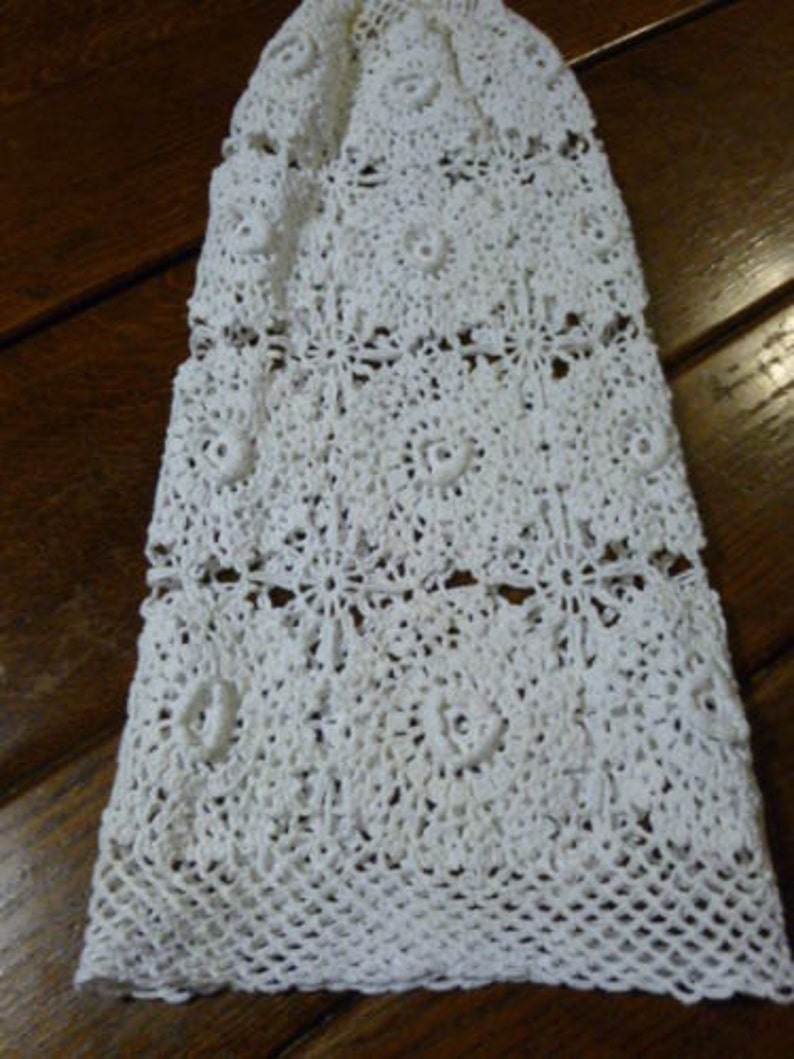 UNUSUAL Vintage Irish Rose Hand Crocheted Pouch Draw String 1053