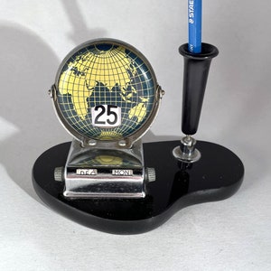 Perpetual Flip Calendar, Post Art Deco Globe & Pen Holder, 1960s Vintage
