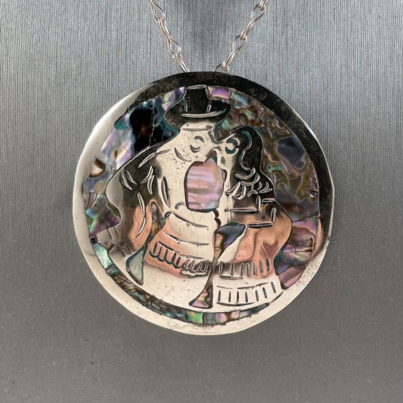 Mexican Silver & Abalone “kiss of Love” Pendant/brooch Necklace 