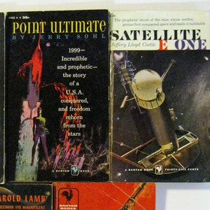 SPACE, FANTASY, SCIFI Five Pulp Fiction Novels 1960s