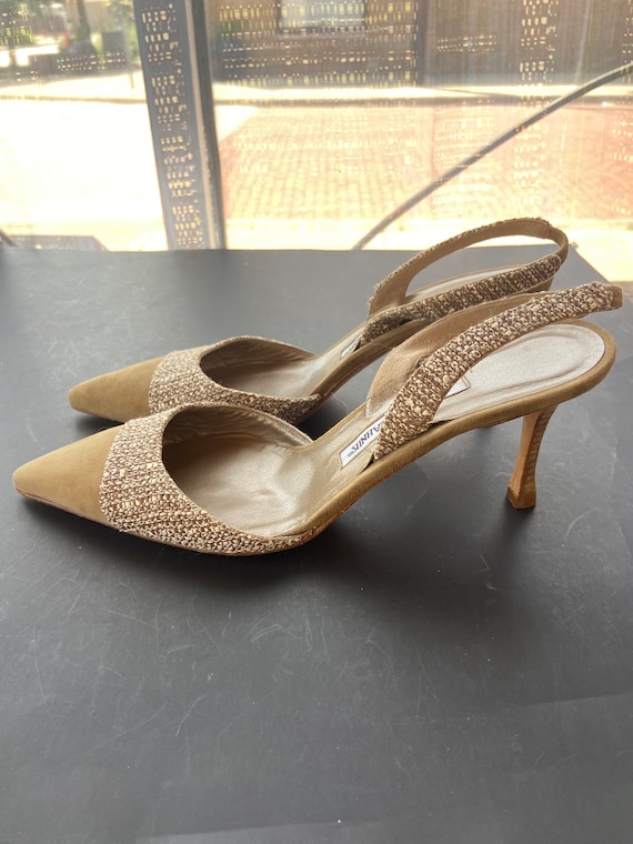 Vintage MANOLO BLAHNIK Sling Back Heel Shoes Size 40 (size 9 Vintage MANOLO BLAHNIK Sling Back Heel Shoes Size 40 (size 9