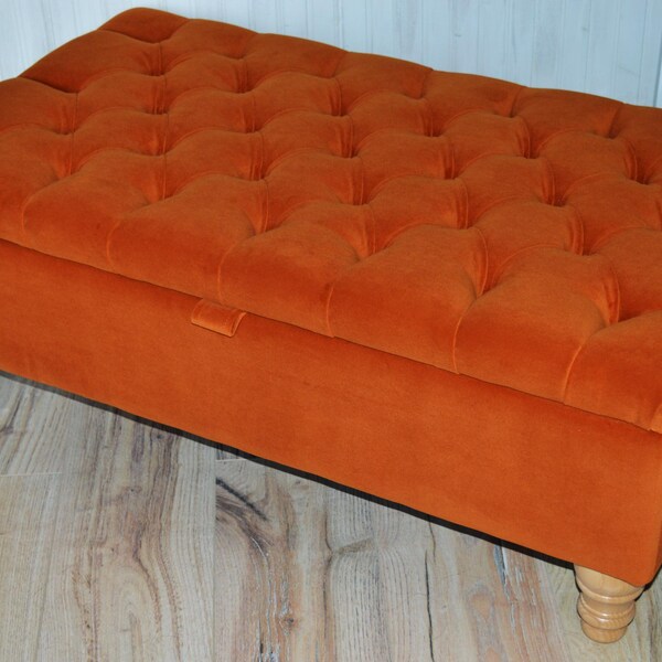Chesterfield Deep Buttoned Footstool With Storage in Premium Eco Burnt Velvet Fabric With Oak Legs.