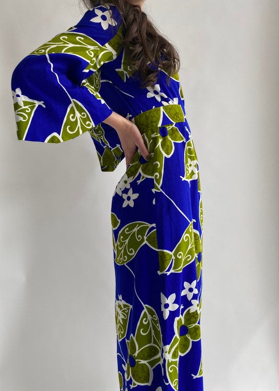 Leaf Print Bell Sleeve Buttoned Maxi Dress main image 0