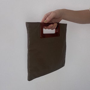 vintage brown leather minimalist clutch image 2