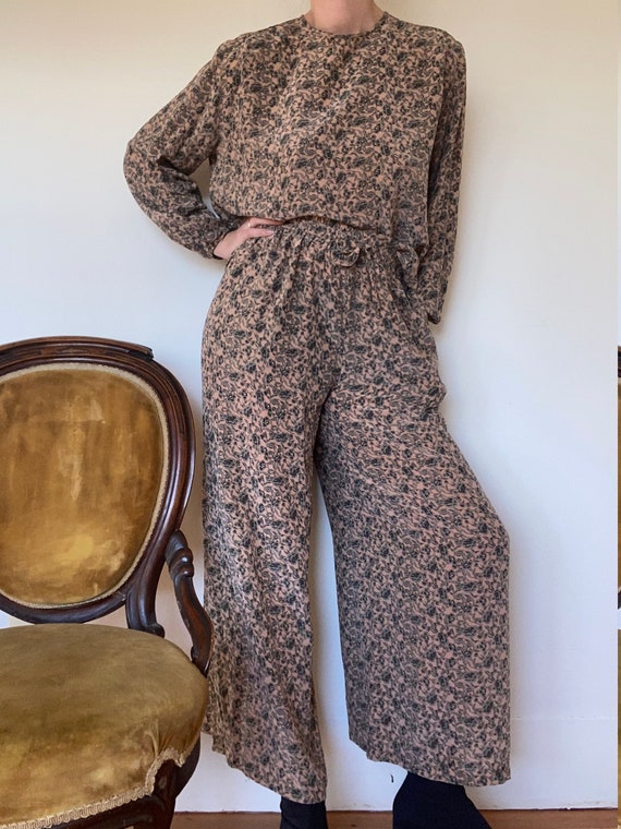 floral print wide leg silk two piece set size medi