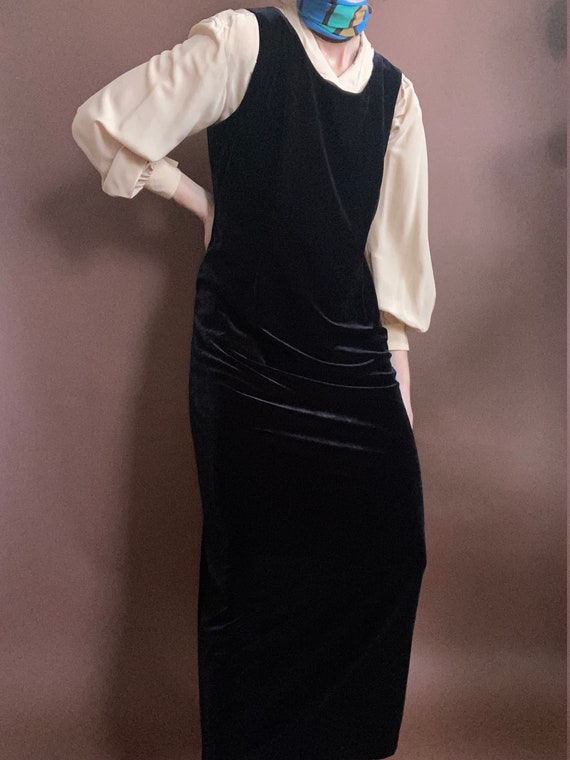 black velvet sleeveless maxi dress - image 2