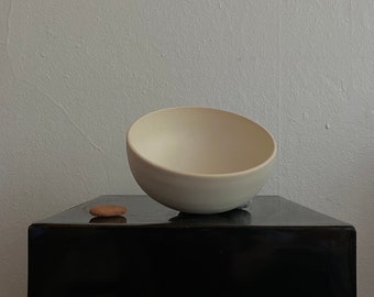 Handmade porcelain crème bowl