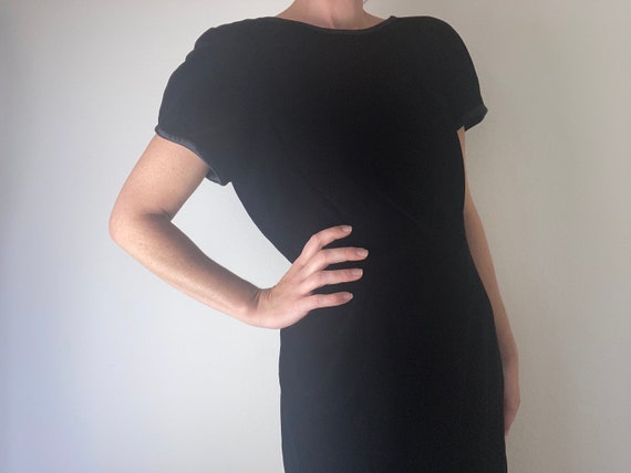 vintage black velvet short sleeved evening dress - image 3