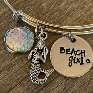 Beach bracelet; ocean jewelry; mermaid bracelet; mermaid pendant