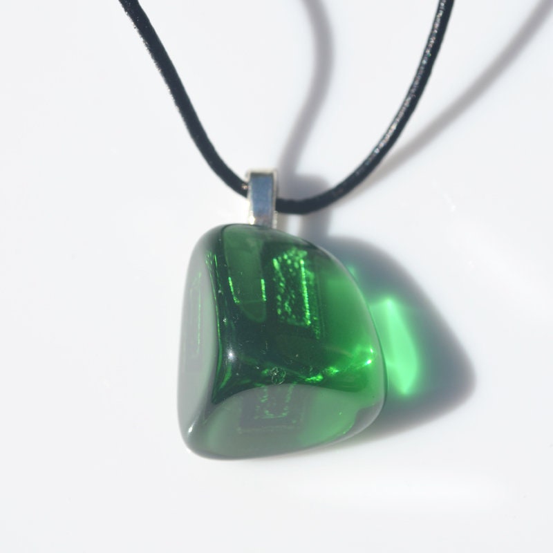 Green shop obsidian necklace