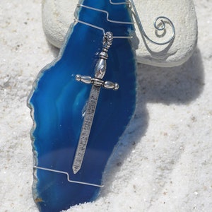 Handmade Agate Slice Ornament – Silver Sword Charm, Custom Colors
