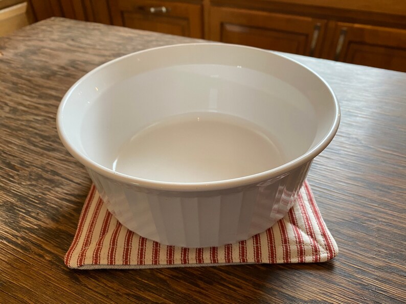 7 X 7 inches Cabin Cottage Ticking Hot Pads Coastal 3 Pack Red /& Off-White Striped Farmhouse Neutral Rustic Gift Kitchen