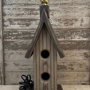 Primitive Birdhouse Brown Lamp