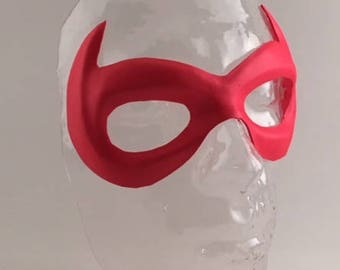 Superhelden Maske aus Schaumstoff - mit Gehörn