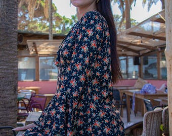 ALETA English Rose - Bell Sleeve 60's / 70s Style Mini Dress