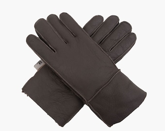 Handmade brown sheepskin gloves. Winter gloves. Unisex. Soft, warm and breathable. Gift for nhim. Gift for her.