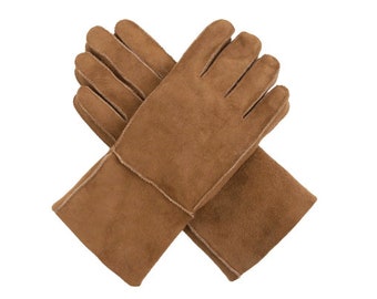 Handmade tobacco brown sheepskin gloves. Winter gloves. Unisex. Soft, warm and breathable. Gift for him. Gift for her. Gift for her.