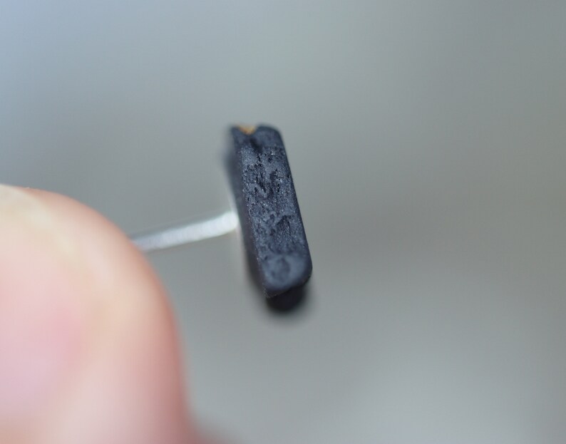 modern earrings minimalist earring black porcelain earrings gift for her black stud earrings Earrings black porcelain and gold 12 kt