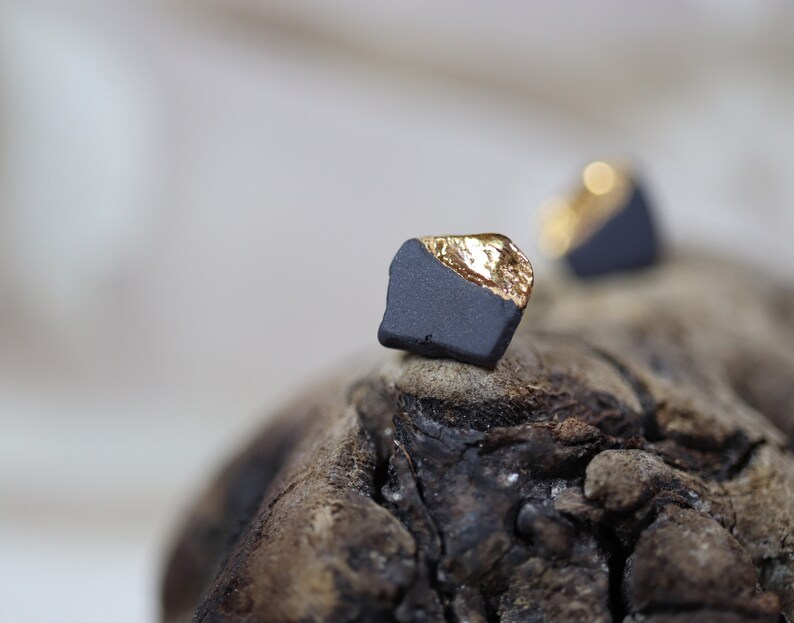 modern earrings minimalist earring black porcelain earrings gift for her black stud earrings Earrings black porcelain and gold 12 kt