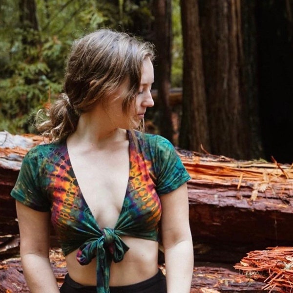 nike tie dye crop top