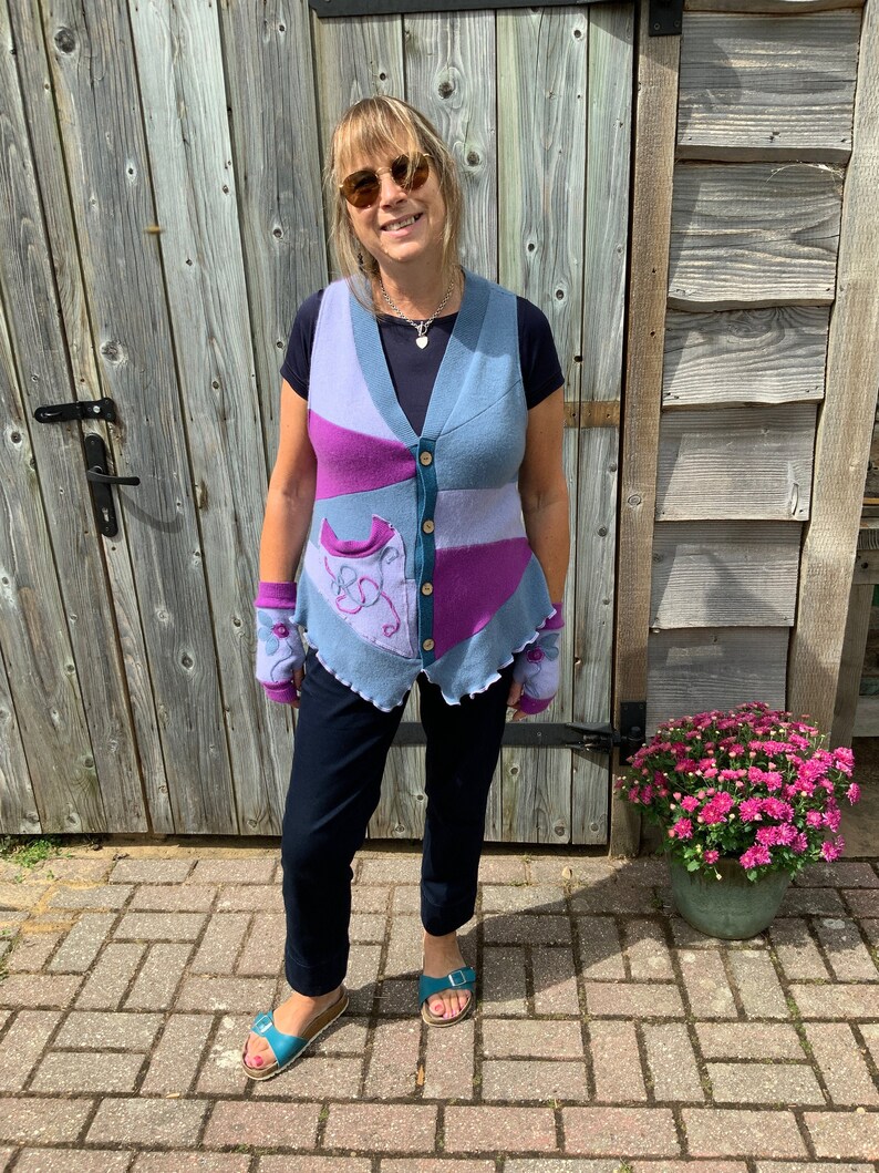Upcycled 100/% Cashmere WaistcoatVest with Matching Wristwarmers