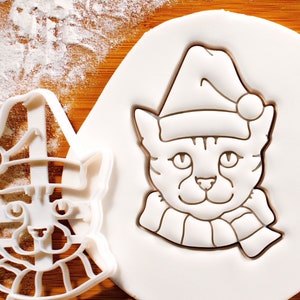 Christmas Cat Head cookie cutter - Bakerlogy biscuit cutter, Kitty with Santa hat and scarf, Purrfect for winter festive party