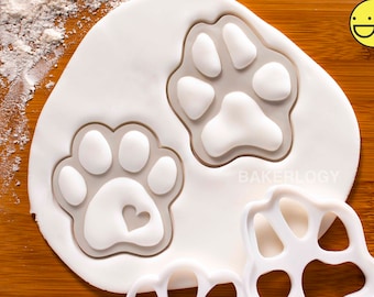 paw prints cookie cutters | biscuit cutter | heart realistic paws print dog lover gifts dogs cat snacks foot prints feet footprint pup puppy