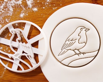 Robin Redbreast Bird cookie cutter - Bake cute European robin biscuits for Christmas