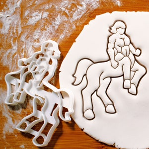 Cortador de galletas Centauro / cortadores de galletas de la mitología del caballo humano hipocentauro criatura Centauromaquia romana centauros griegos Centauro medieval imagen 1