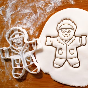 Gingerbread Scientist cookie cutter - Perfect Christmas or Birthday gift for science teachers, researchers, and laboratory technicians!