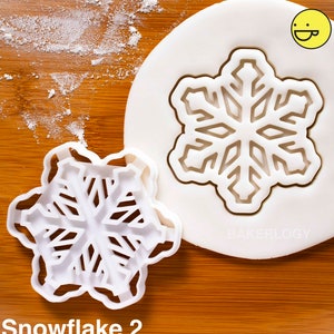 Snowflake cookie cutter ice crystal biscuit cutters neige 下雪 강설 Schnee frozen snow flake facets fractal art flakes one of a kind ooak Snowflake 2