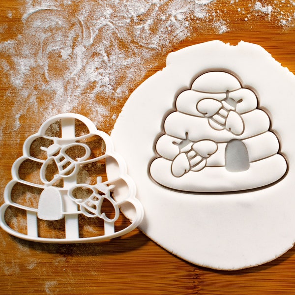 Bee Hive with Bees cookie cutter - Honeybee biscuit design honeybees cookies cutters bees pollen nectar insect gingerbread craft