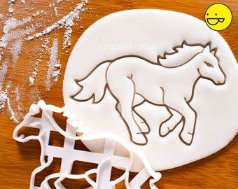 Horse Running cookie cutter | Bakerlogy biscuit cutters Jockey riding race course wild stallion equus equine Equestrian farm veterinarian