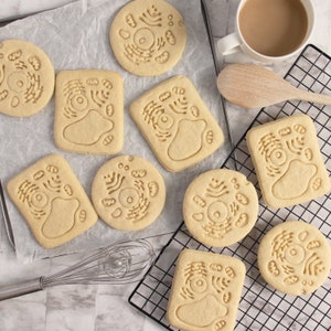 Human Cell cookie cutter medicine biscuit cutters Gifts medical science Robert Hooke students health student biology doctors Bakerlogy image 7