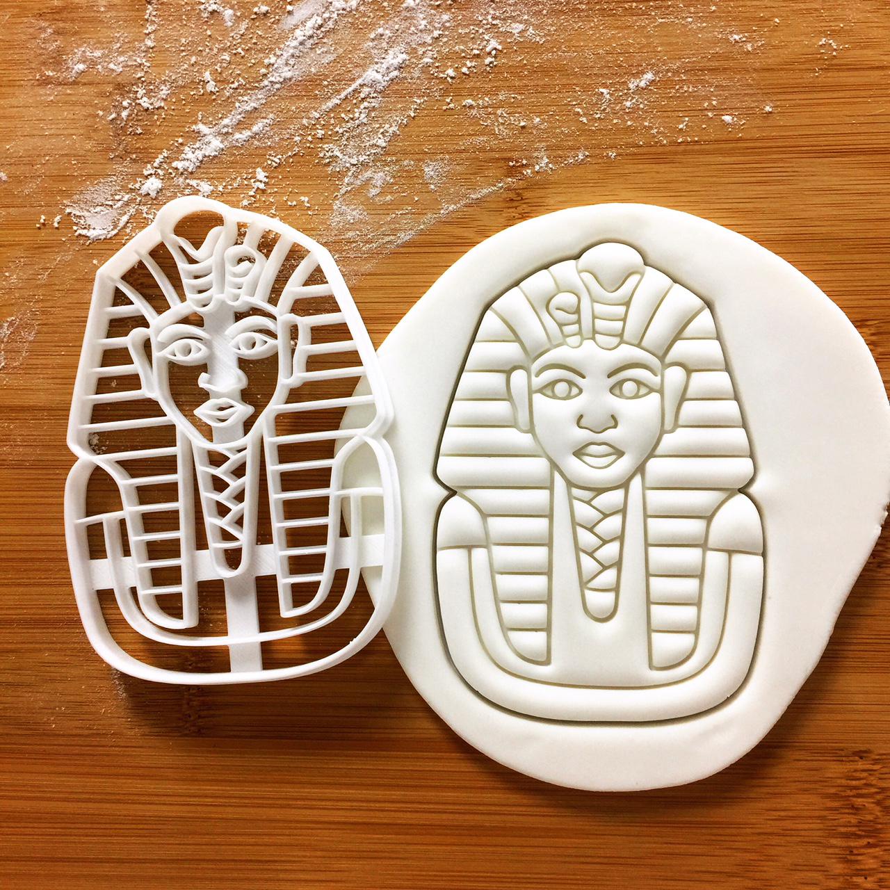 Tutankhamun Cookie Cutter: Ancient Egypt Pharaoh Design for Archeology & History Lovers