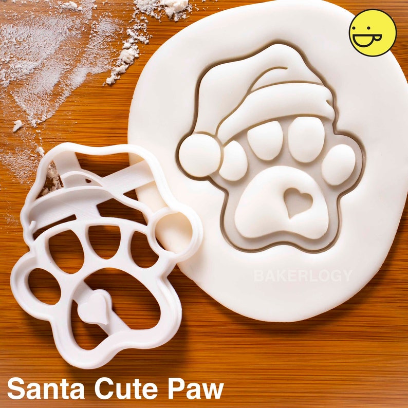 Santa Cute Paw Cookie Cutter | Bakerlogy biscuit cutters heart realistic paws print dog lover gifts Xmas snacks foot prints Merry Christmas 