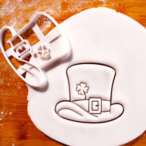 Leprechaun Hat Cookie Cutter: St. Patrick's Day Baking