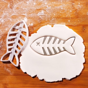 Skeleton Fish Cookie Cutter – Halloween Baking, Cat Treat Cutter