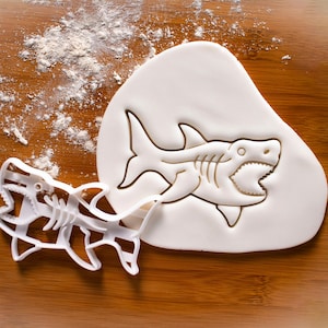 Megalodon Shark Cookie Cutter: Extinct Predator Design for Beach Party