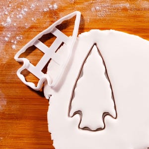 Arrowhead Cookie Cutter: Rustic Camping, Wilderness Baking