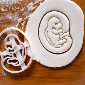 7-Wochen-Ausstechform: Schwangerschaftsmitteilung