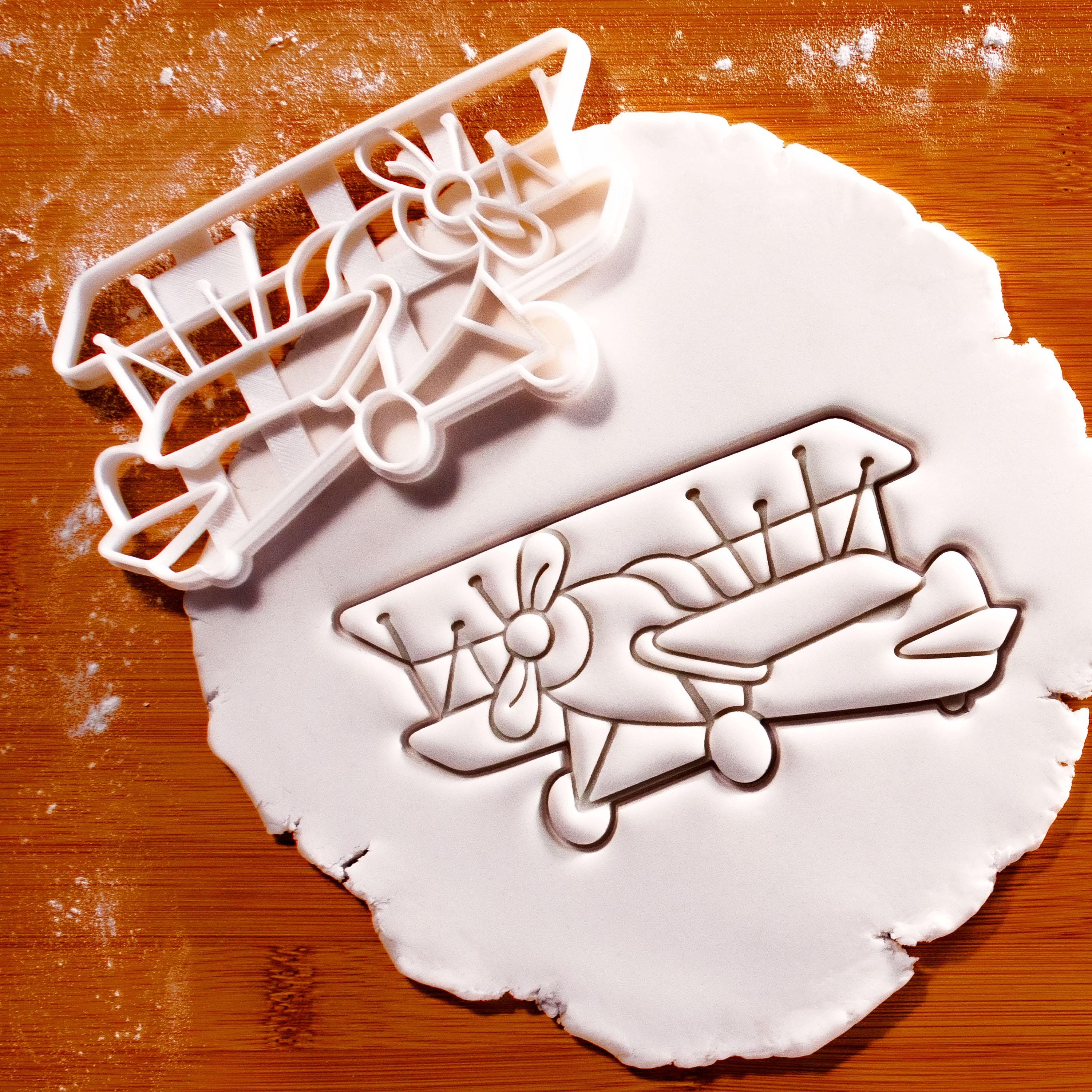 Vintage Airplane Cookie Cutter – Ideal for Baby Showers, Bon Voyage Parties, and Travel Enthusiasts! Globe Cookie Cutter Also Available