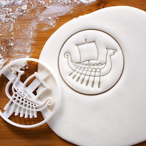 Viking Ship cookie cutter - Ancient Norse mythology Medieval birthday party Bakerlogy biscuit cutters