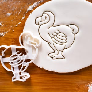 Dodo Bird Cookie Cutter: Extinct Species Design for Science & Wildlife Baking