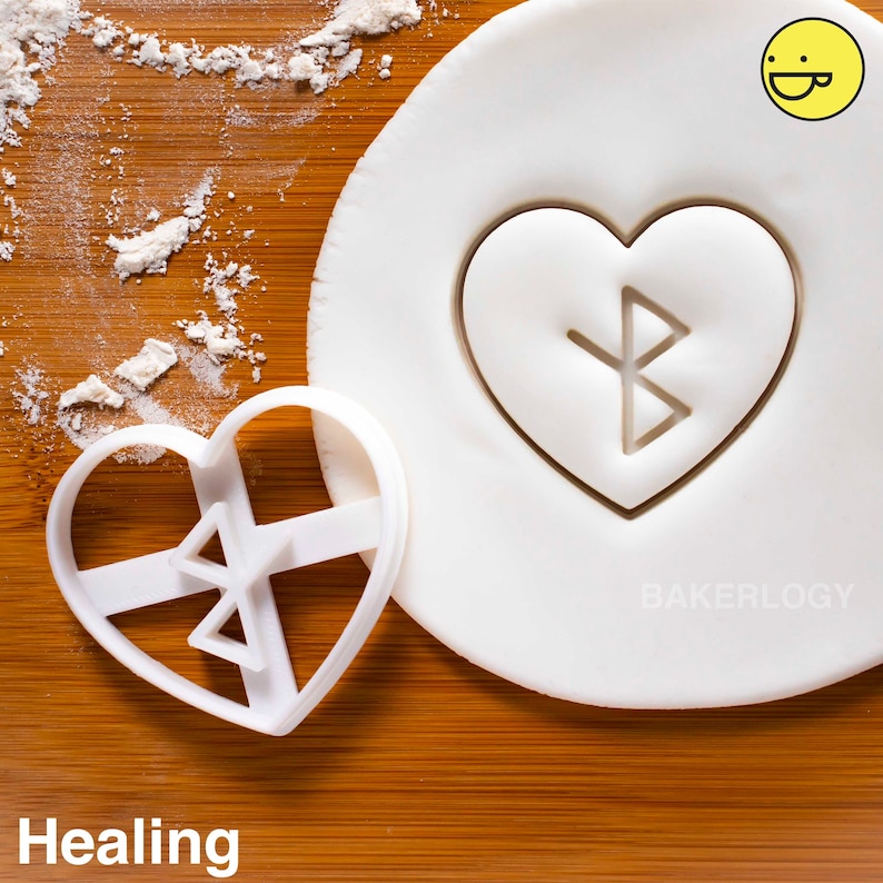 Nordic Rune Love cookie cutter Bakerlogy biscuit cutters Heart Celtic norse runes viking magic charm incantation galdr symbol healing Healing