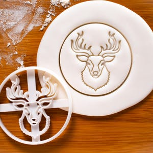 Hirschkopf-Ausstechform: Rustikale Weihnachten, Rentier & Waldbäckerei
